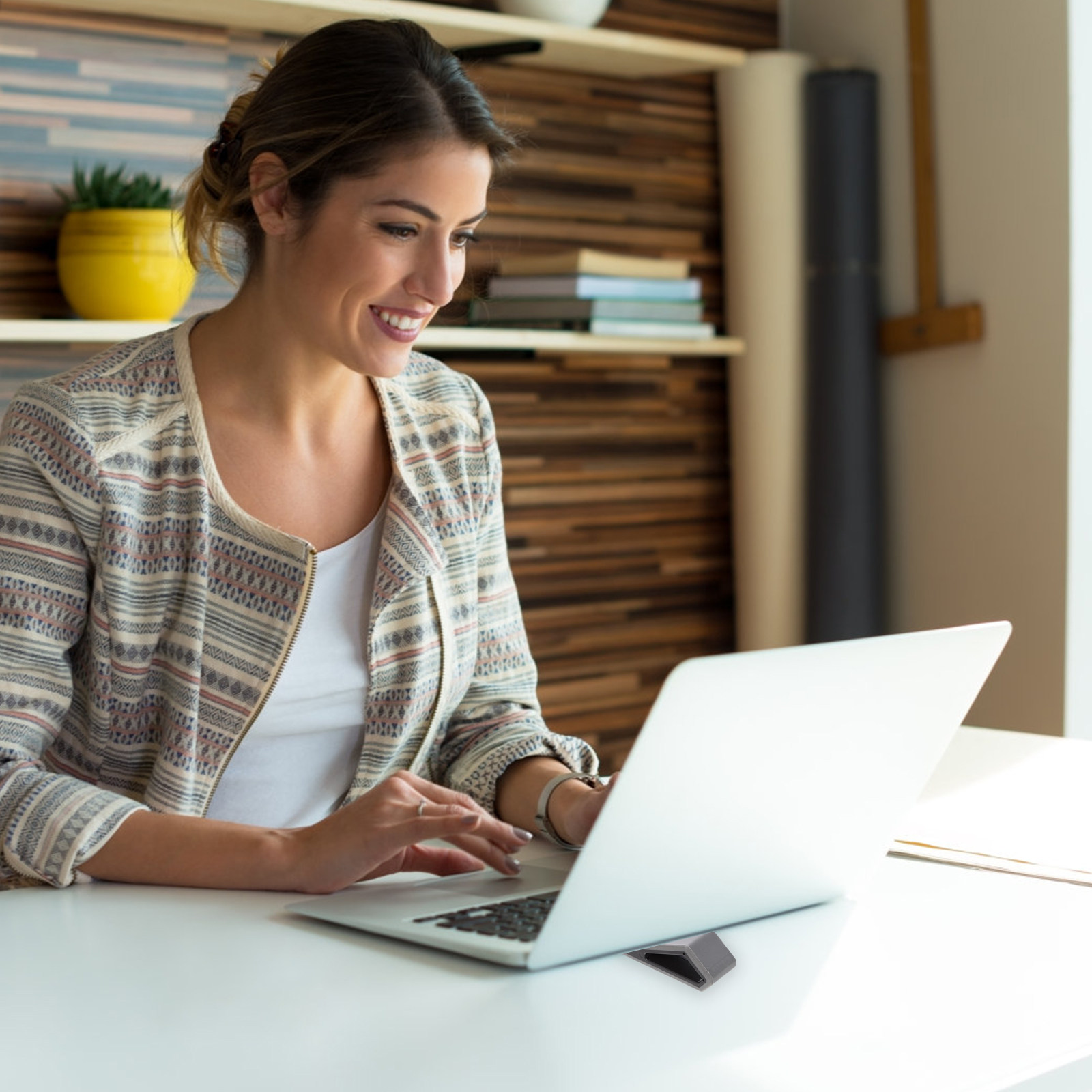 Desk Setup Ergonomic - حامل لابتوب قابل للتعديل من قطعتين