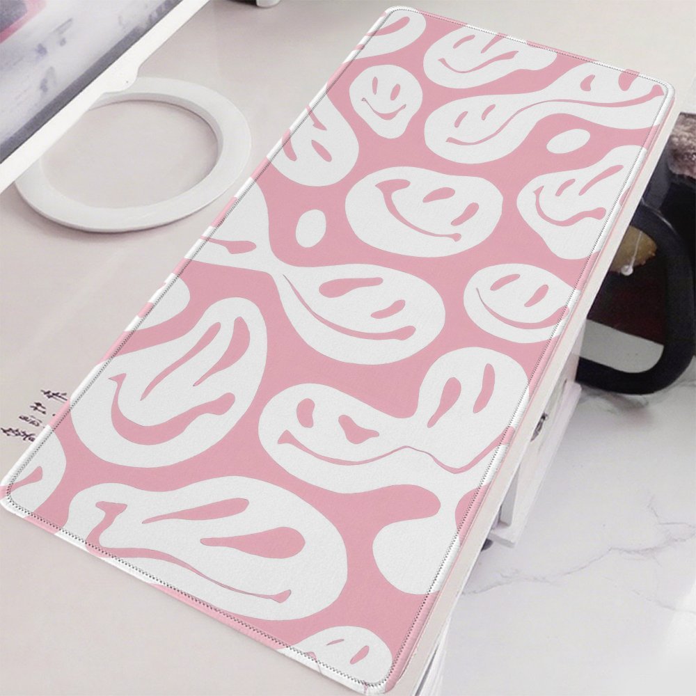 سجادة مكتب وردية جمالية كبيرة  - مراجعة Desk Setup Pink وسعره