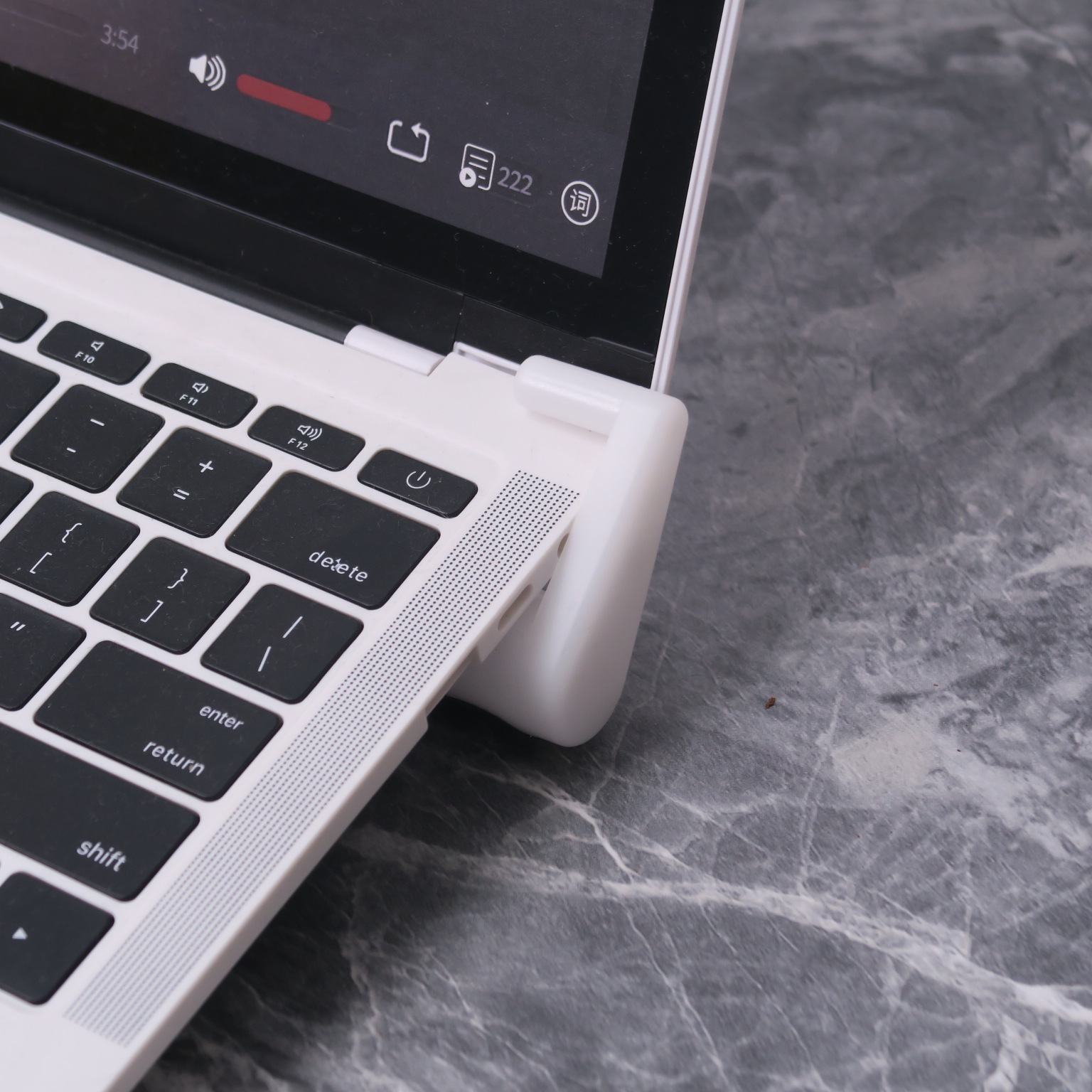 حامل كمبيوتر محمول قابل للطي م - مراجعة Desk Setup Macbook وسعره